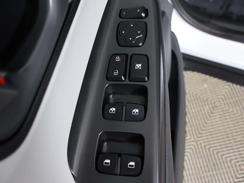 2023 Hyundai Kona SEL photo 24