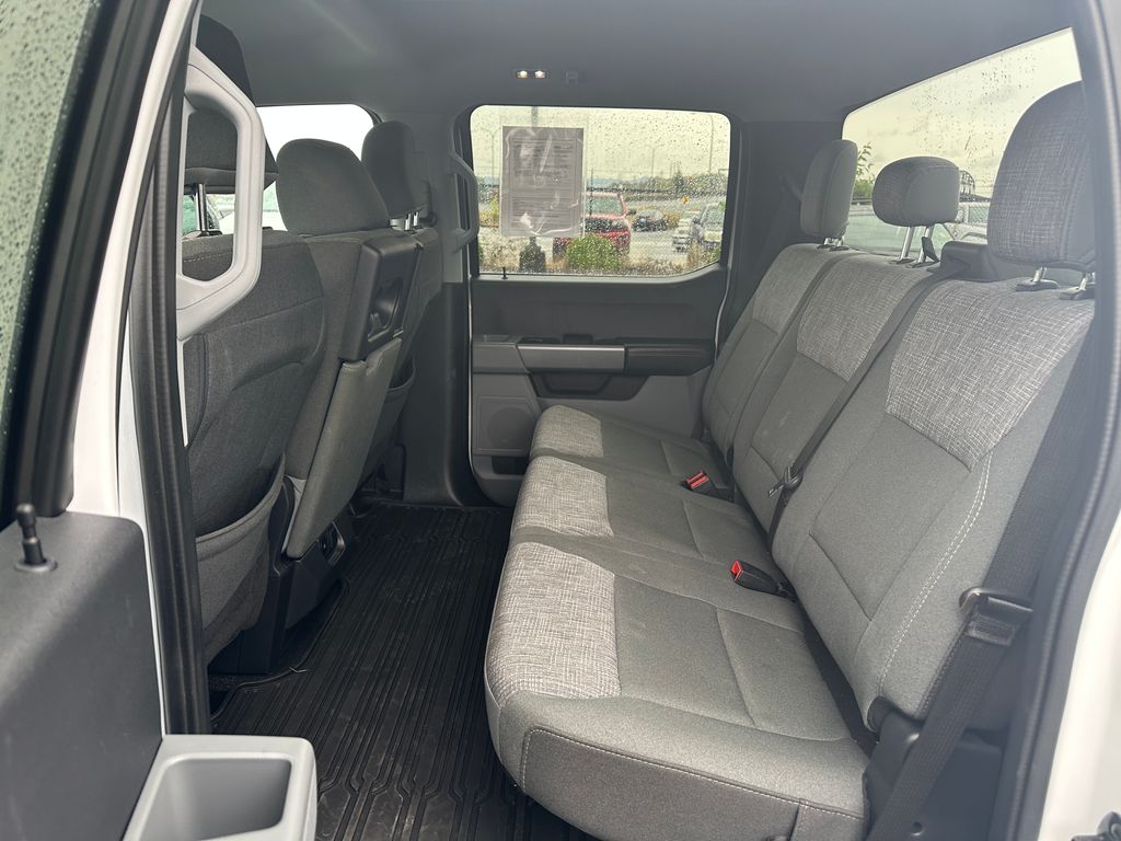 2023 Ford F-350 XLT photo 13