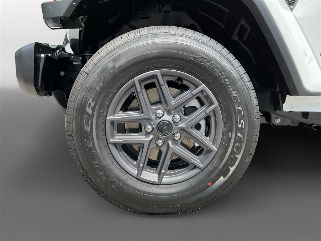2025 Jeep Gladiator Sport S photo 16