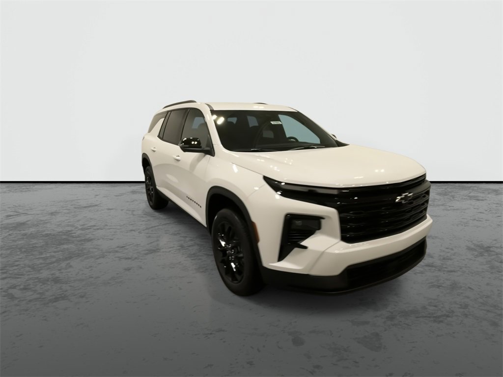 2026 Chevrolet Traverse photo 2