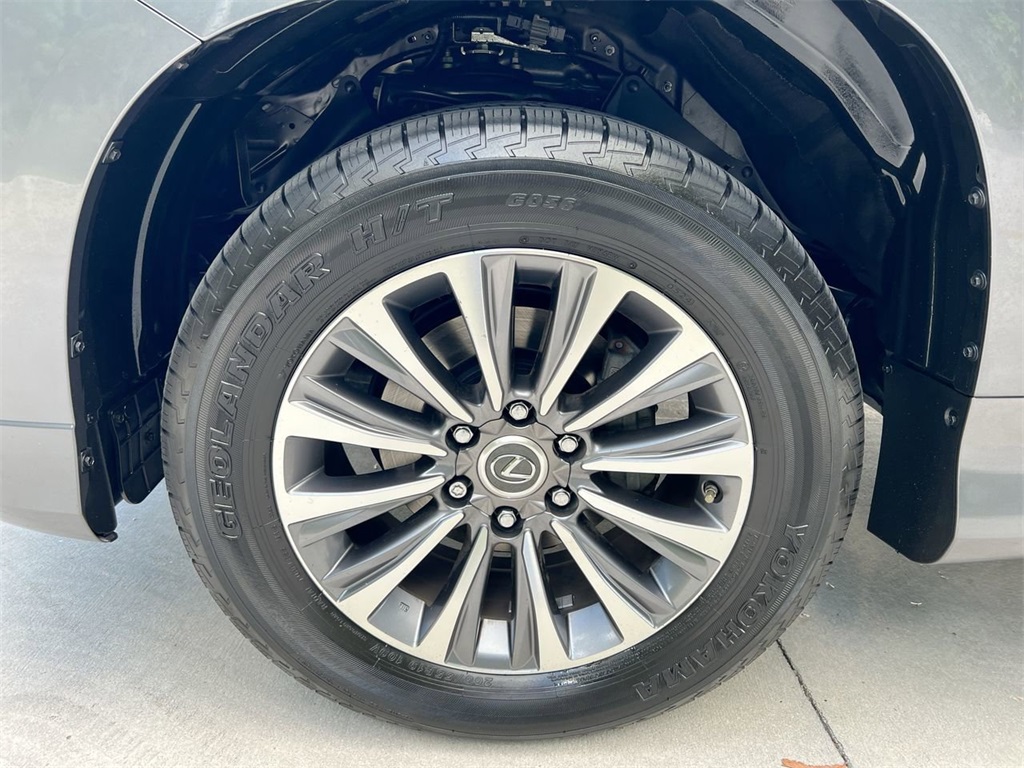 2022 Lexus GX 460 Luxury photo 7