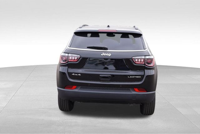 2026 Jeep Compass Limited photo 4