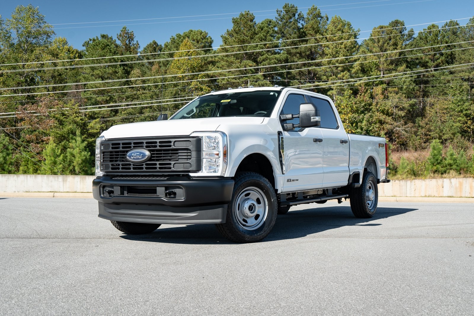 2026 Ford F-350 Super Duty XL's photo