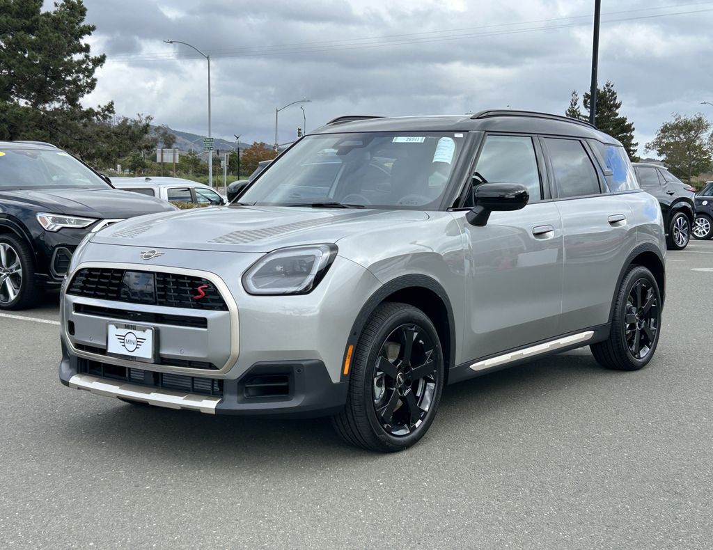 2026 MINI Countryman S's photo