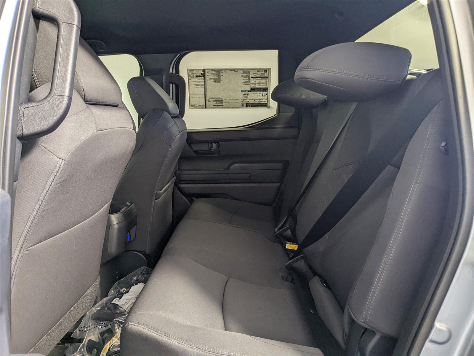 2025 Toyota Tacoma SR5 Double Cab photo 6