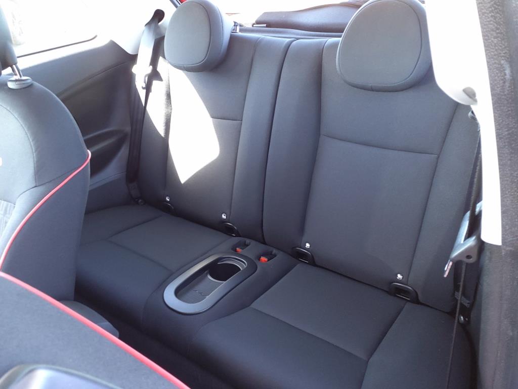 2024 Fiat 500e Red photo 4