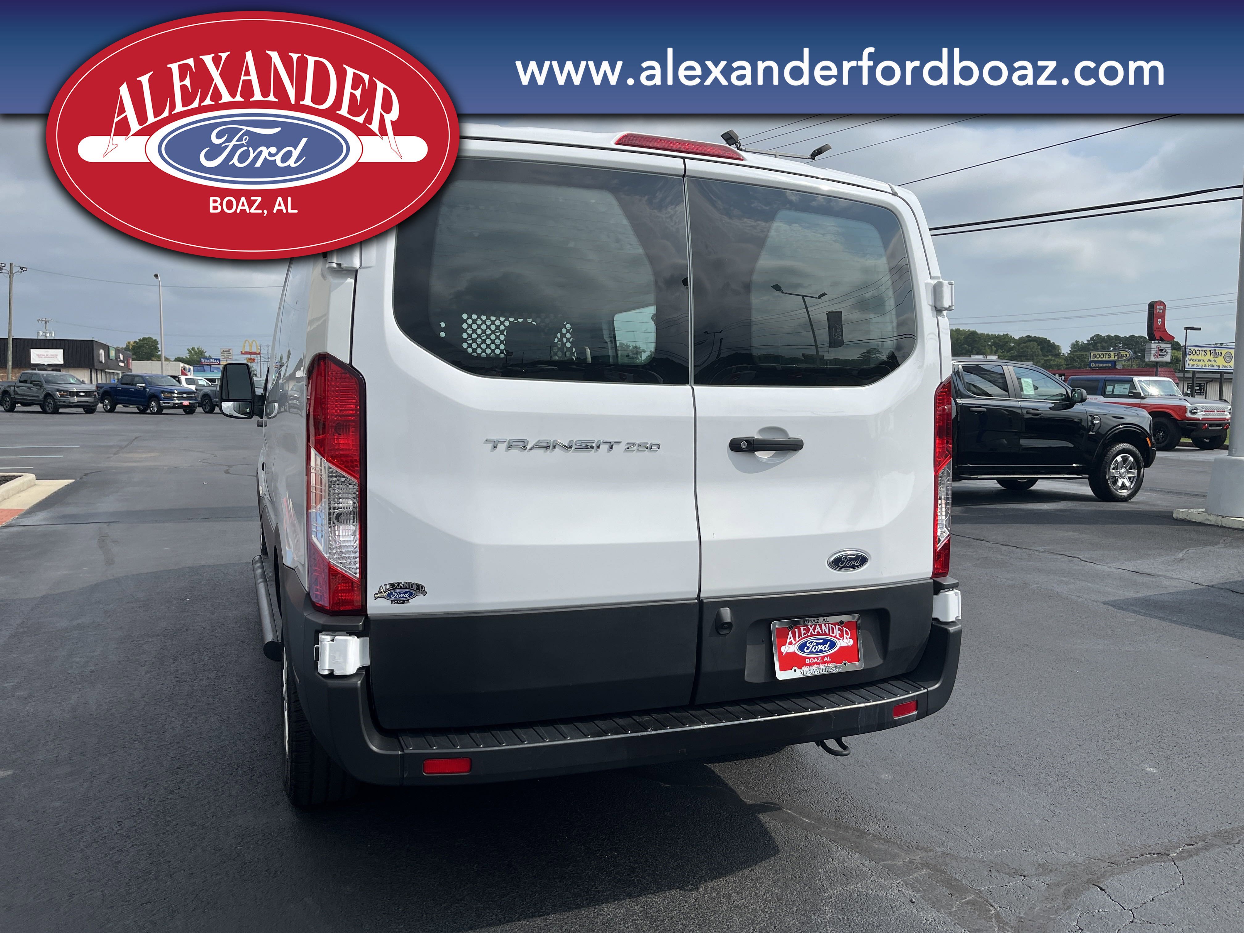 2023 Ford Transit photo 4