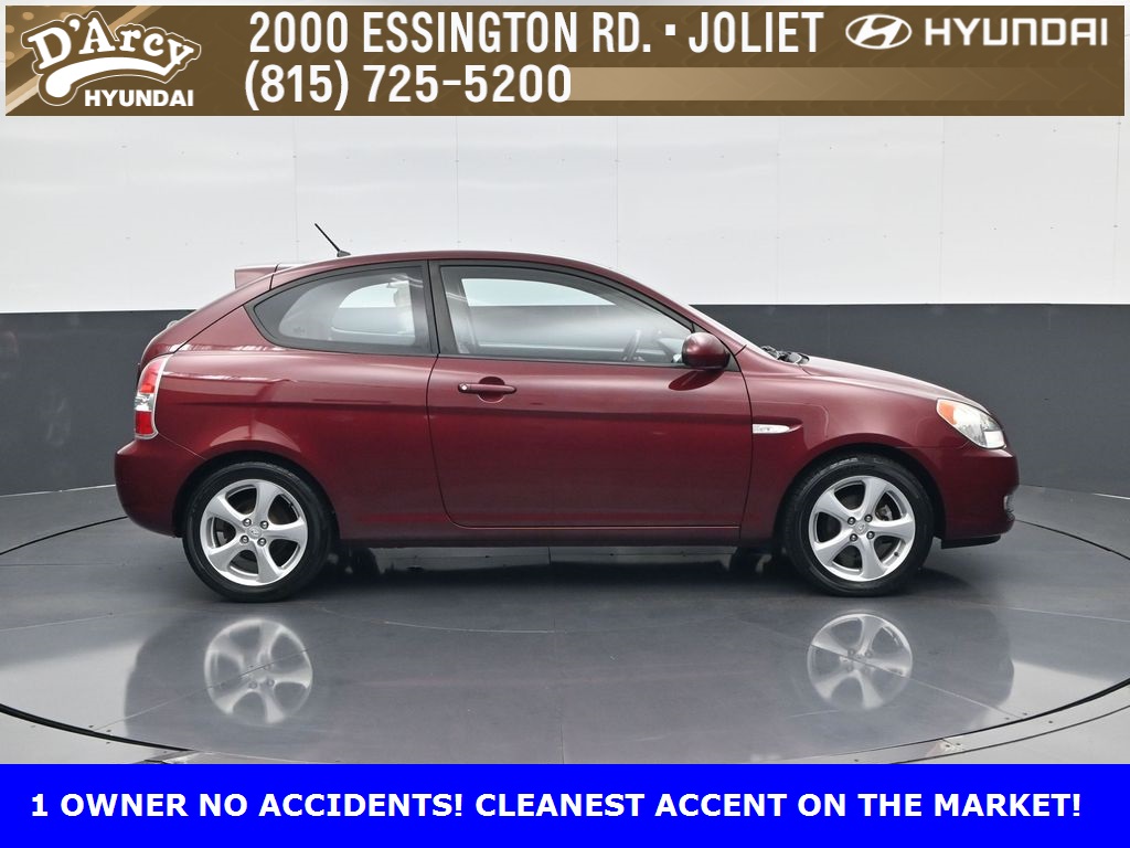 2007 Hyundai Accent SE photo 3
