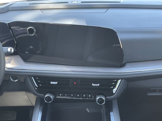 2025 Chevrolet Suburban LS photo 15