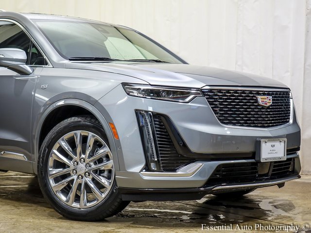 2025 Cadillac XT6 Premium Luxury photo 2