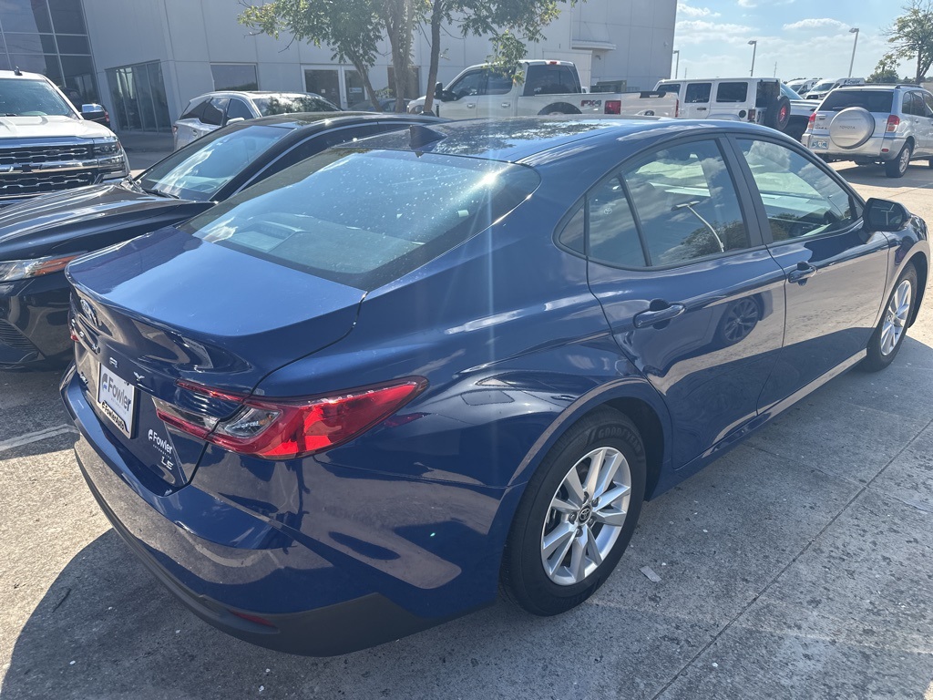 2025 Toyota Camry LE photo 4