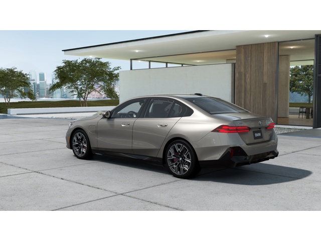 2026 Bmw 550e 550e xDrive photo 2