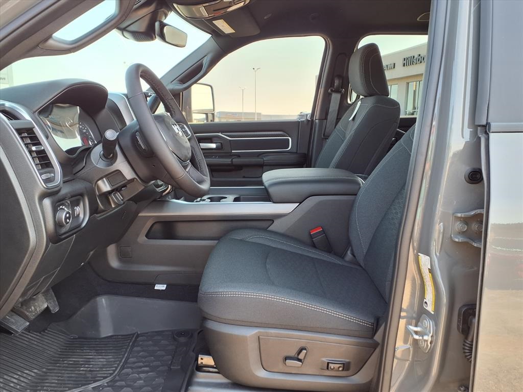2026 Ram 3500 Big Horn photo 12