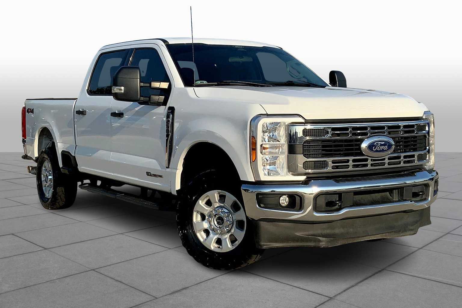 2024 Ford F-250 XLT photo 2