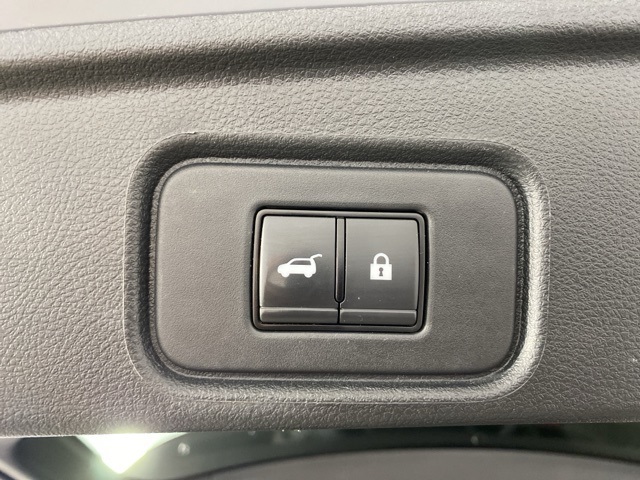 2023 Nissan Pathfinder SL photo 33