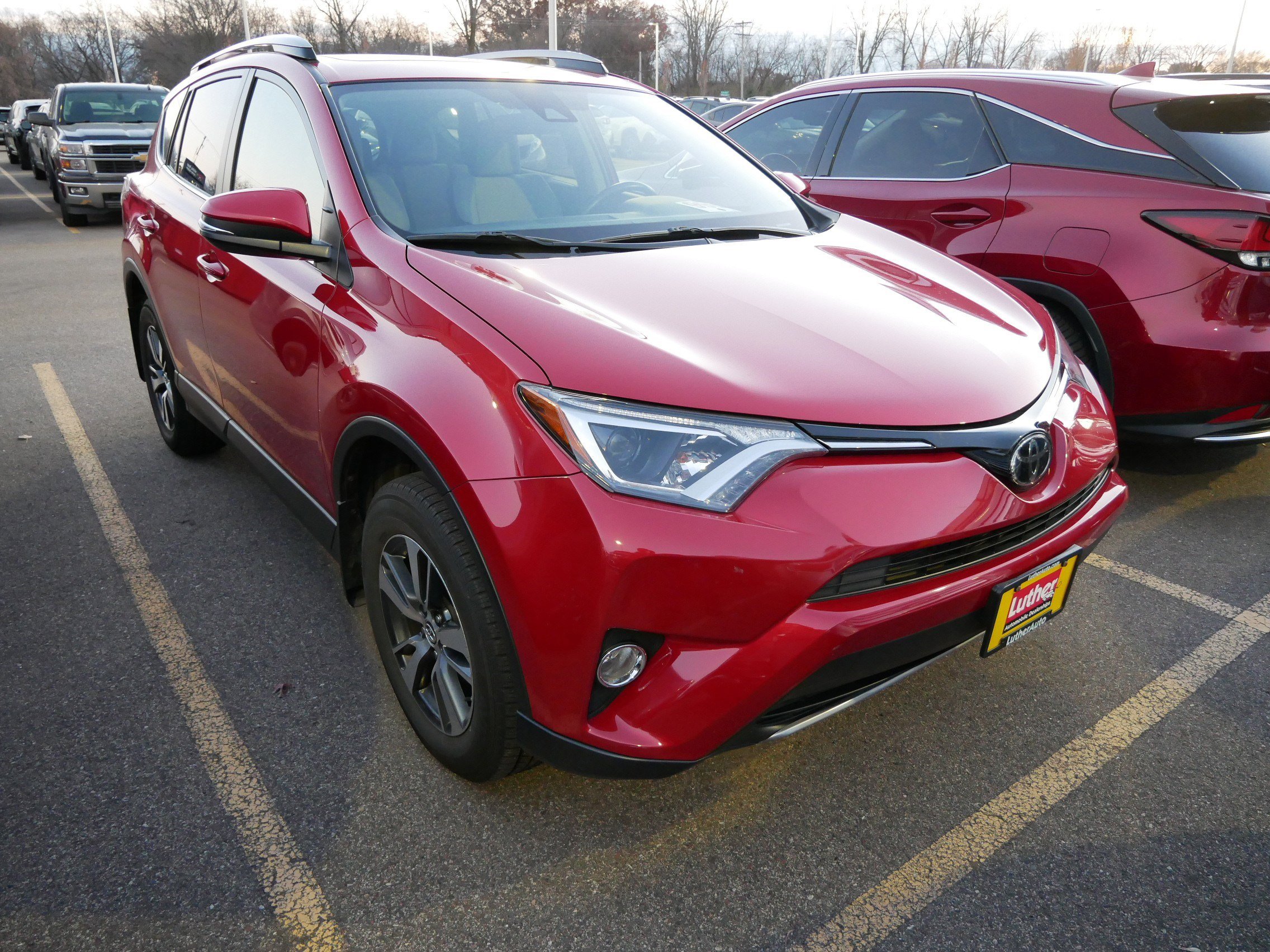 2017 Toyota RAV4 XLE photo 2