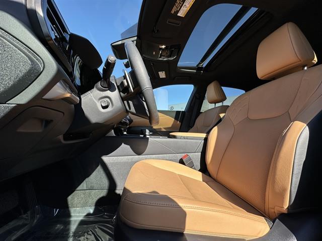 2024 Lexus RX Premium photo 10