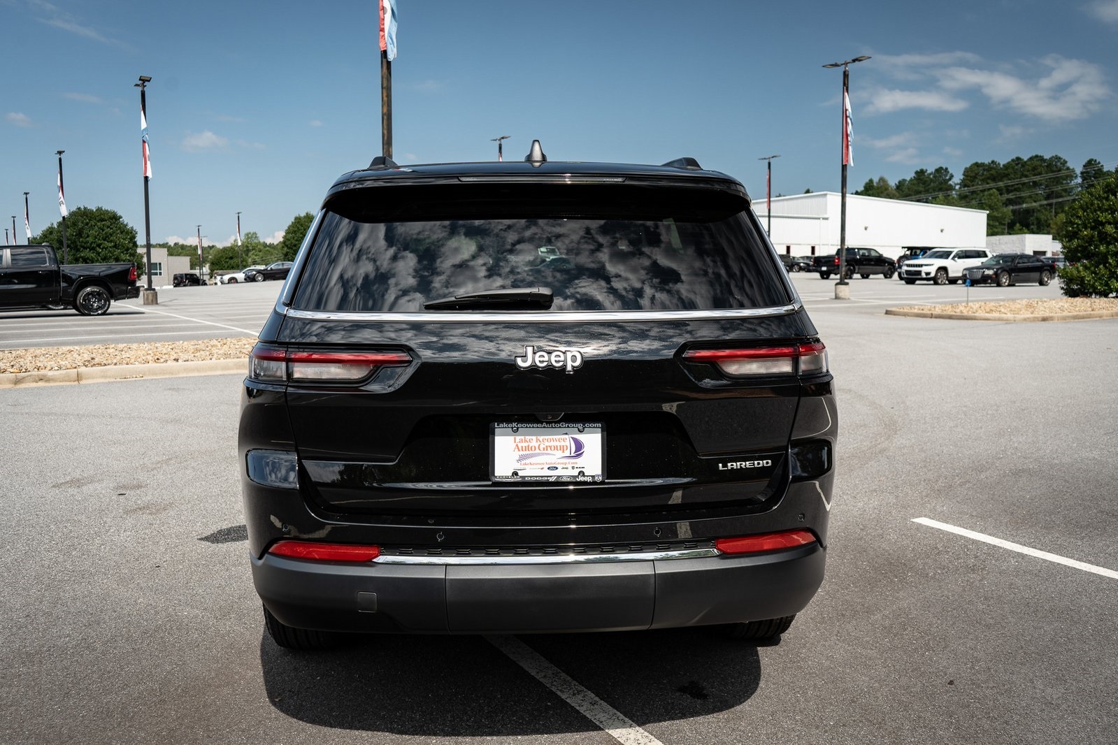 2025 Jeep Grand Cherokee Laredo Altitude photo 7