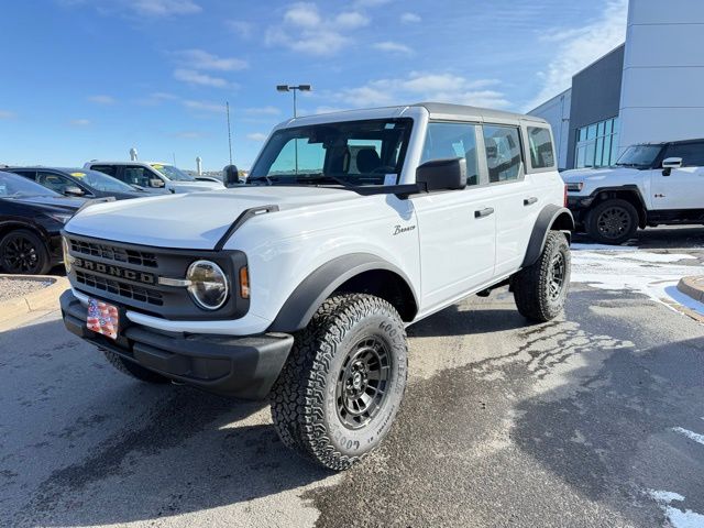 2025 Ford Bronco 4-Door Base's photo