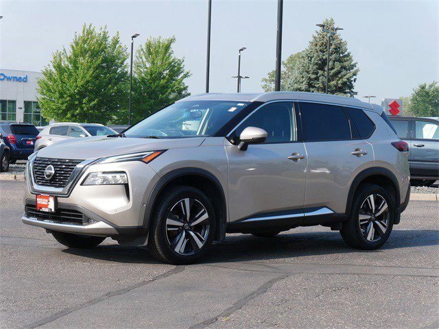 2021 Nissan Rogue Platinum photo 3