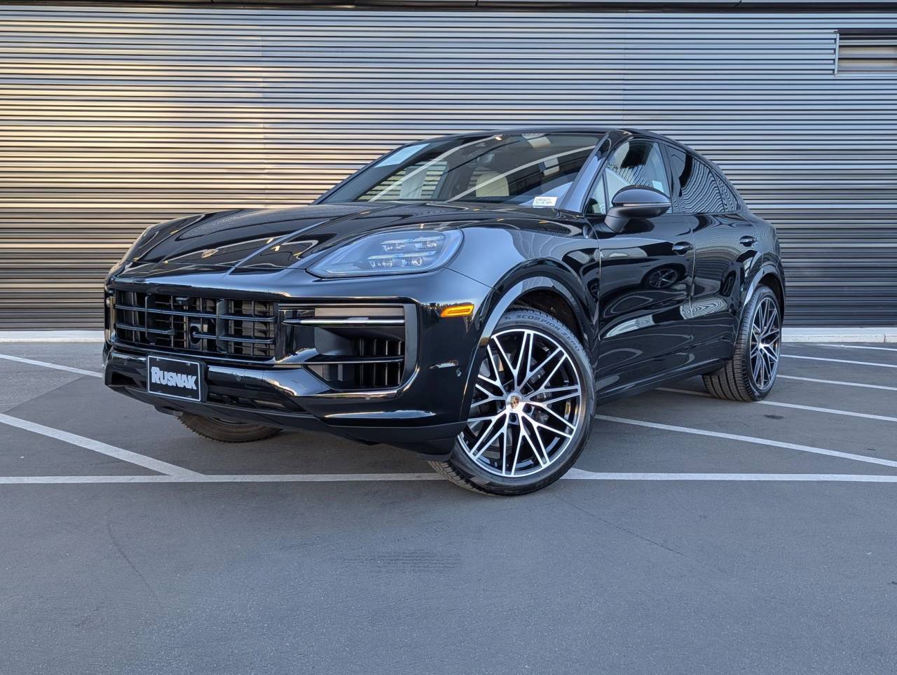 2025 Porsche Cayenne Coup Base
