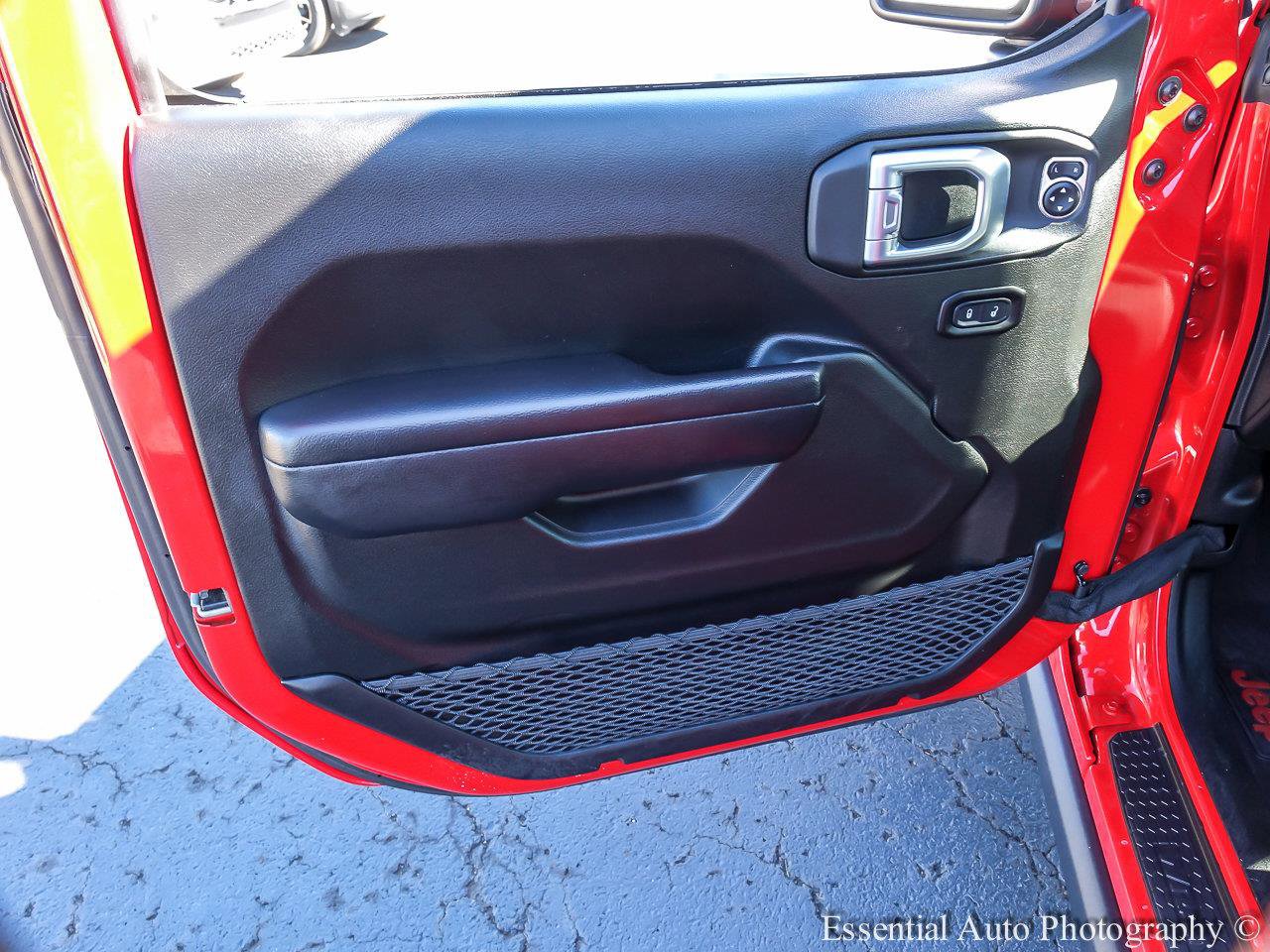 2021 JEEP WRANGLER - Image 17