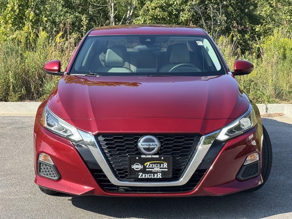 2022 Nissan Altima 2.5 SV photo 2
