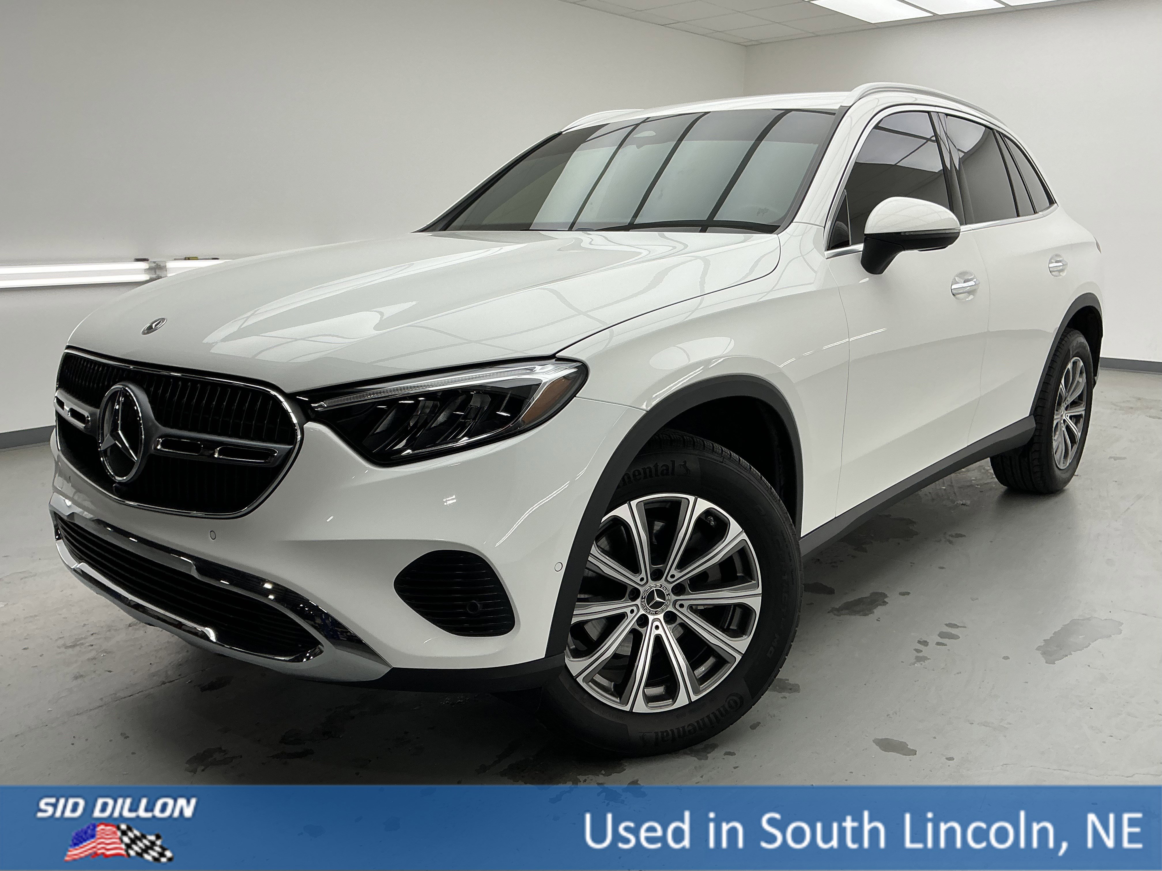2024 Mercedes-Benz GLC GLC 300's photo