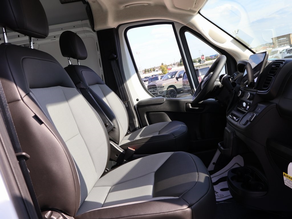 2026 Ram ProMaster 2500 photo 6