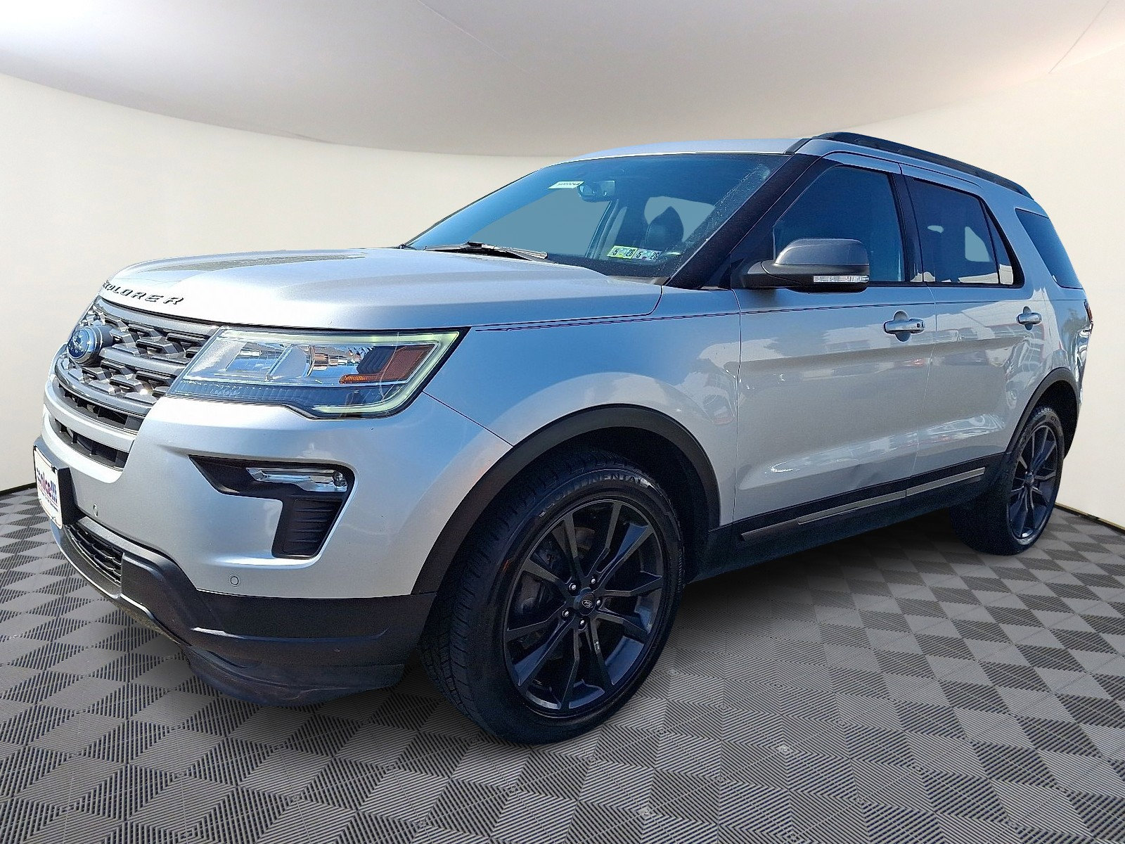 Used 2019 Ford Explorer XLT with VIN 1FM5K8D84KGB00686 for sale in Conshohocken, PA