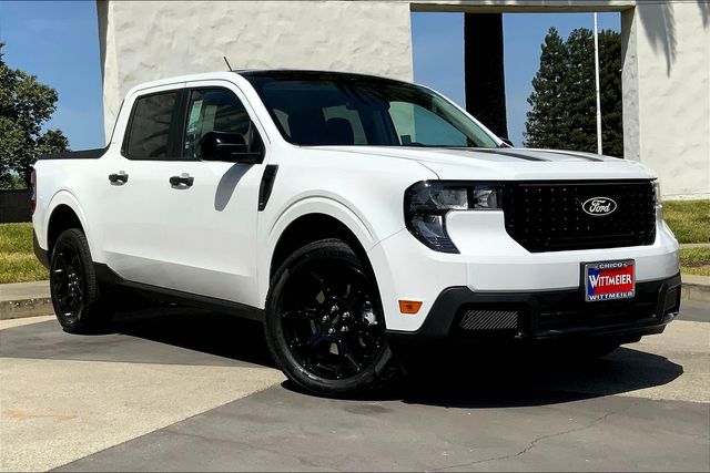 2025 Ford Maverick XLT photo 2