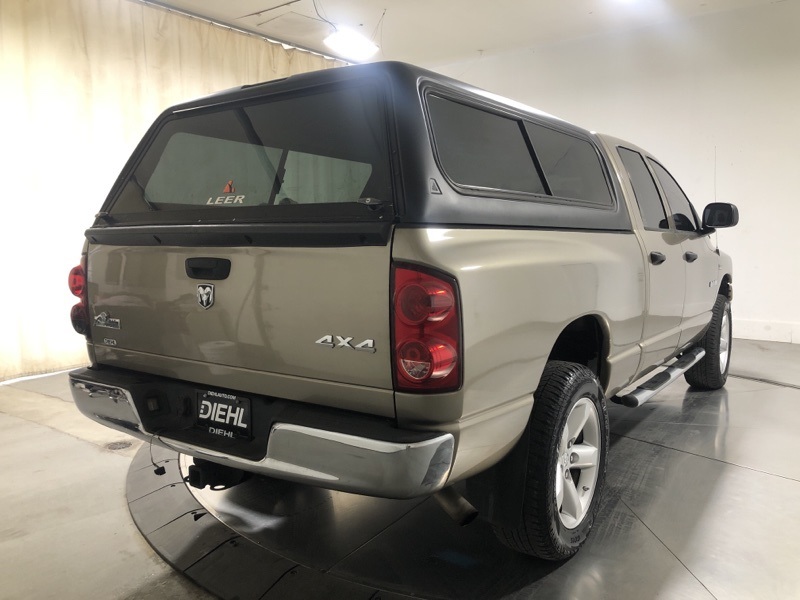 2008 Dodge Ram SLT photo 4