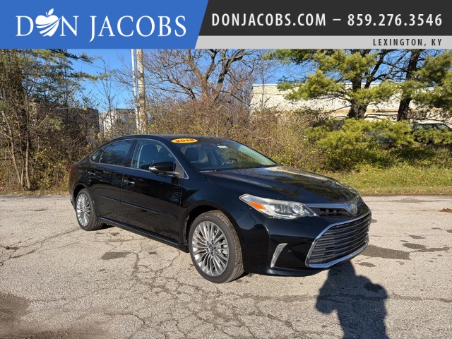 2018 Toyota Avalon Limited's photo