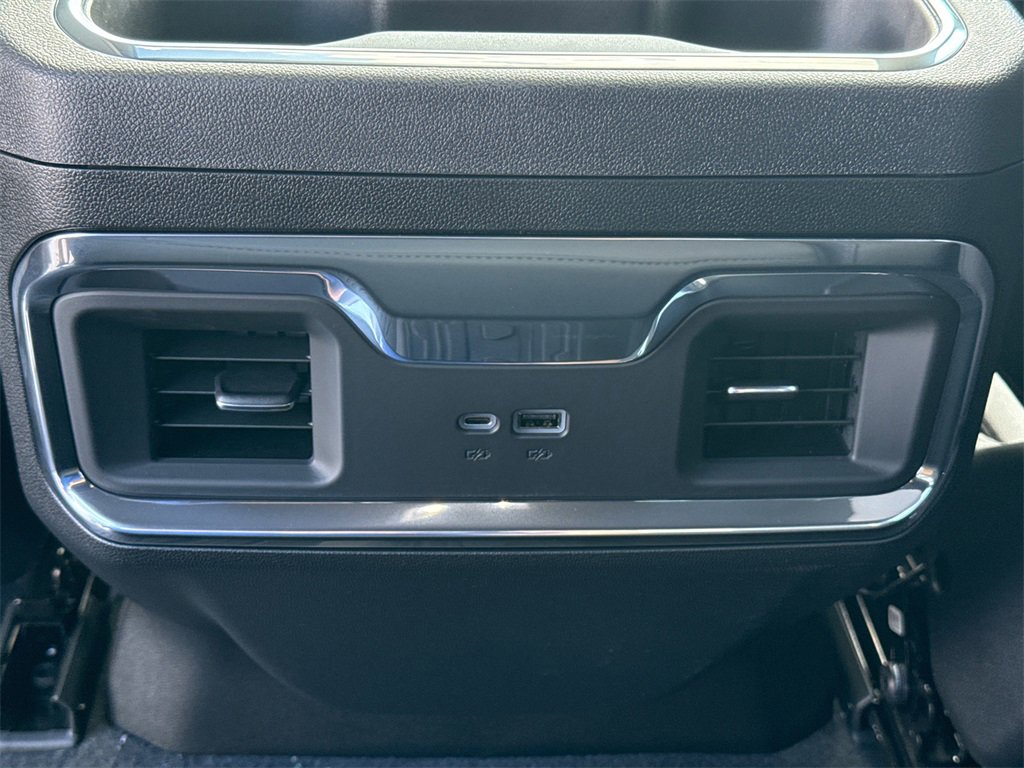 2026 GMC SIERRA - Image 30