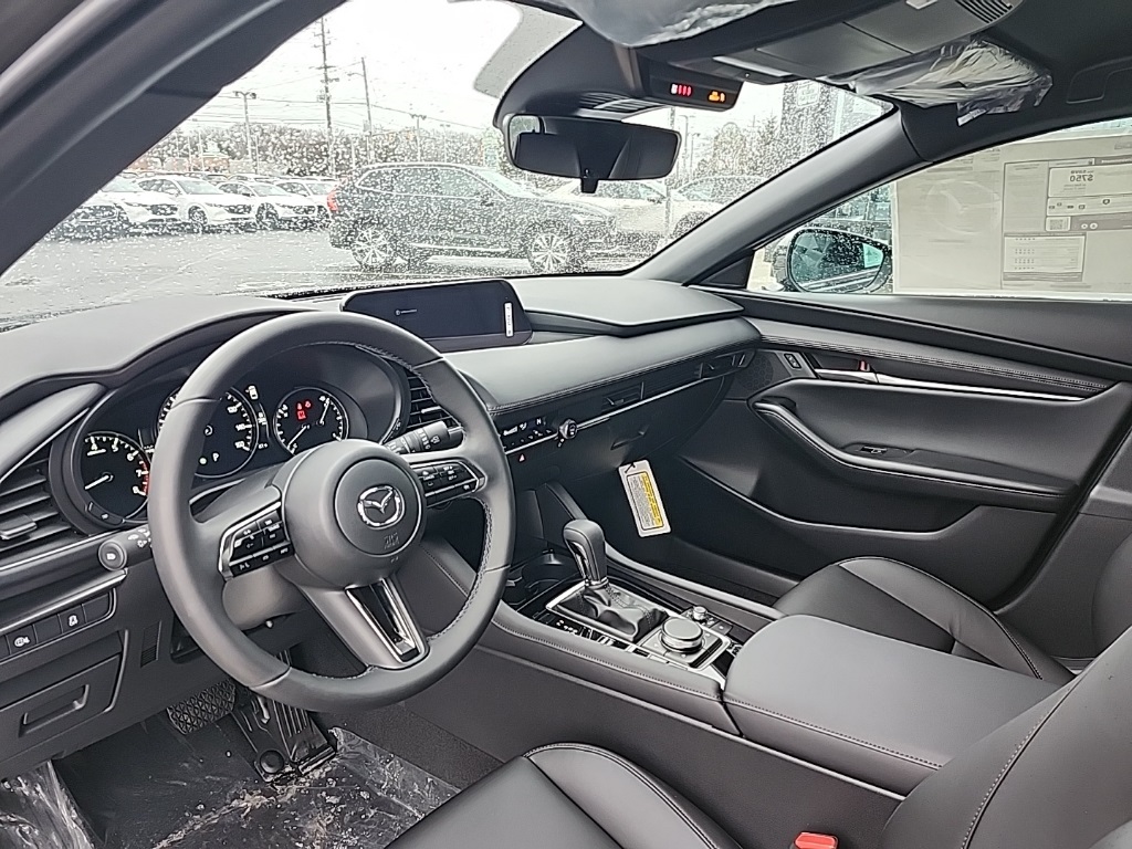 2025 Mazda Mazda3 Hatchback 2.5 Select Sport photo 4
