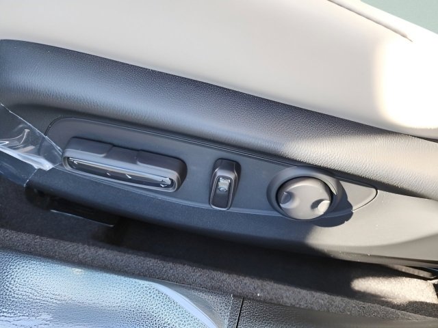 2025 Honda Accord Hybrid Touring photo 21