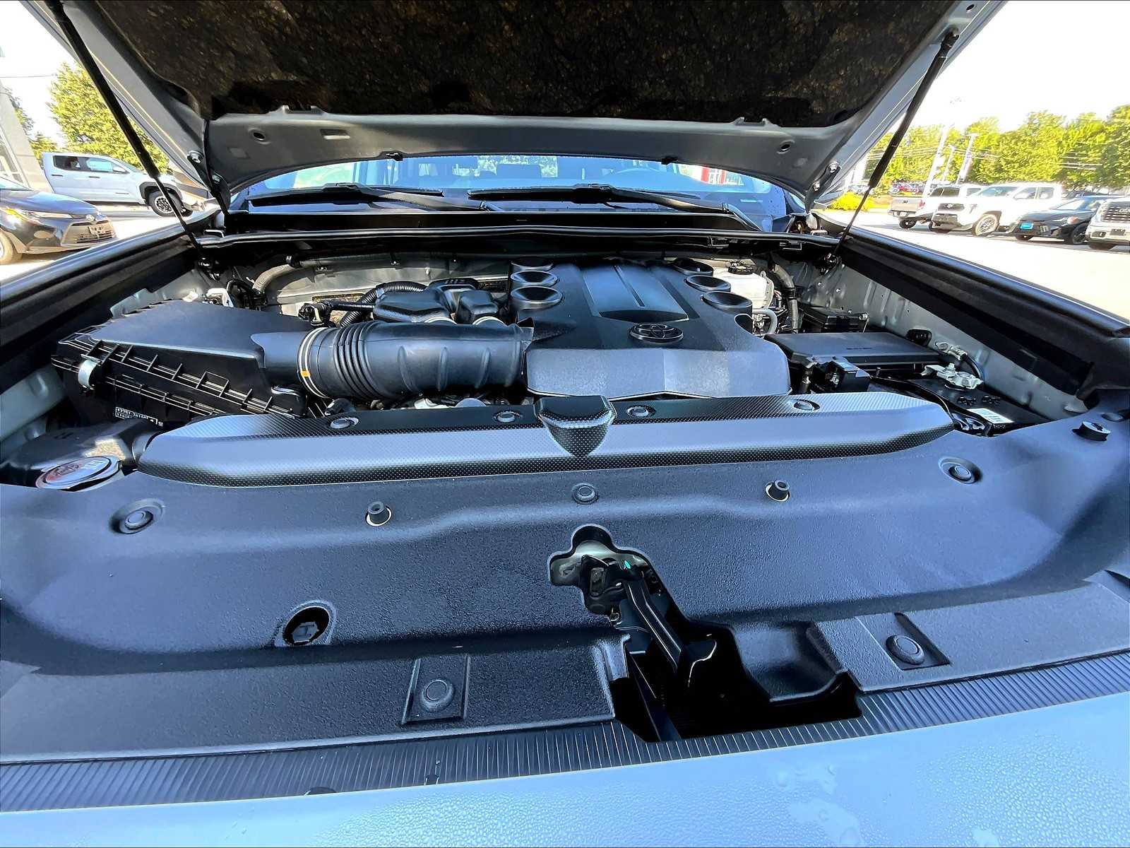 2024 Toyota 4Runner SR5 Premium photo 29