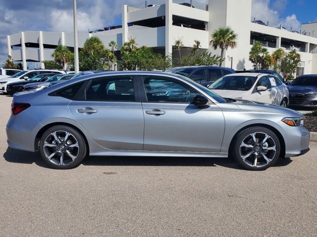 2025 Honda Civic Hybrid Sport Touring photo 4