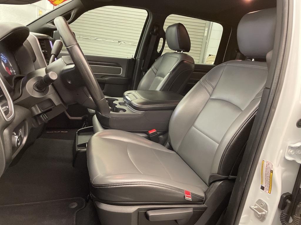 2022 Ram 3500 SLT photo 15