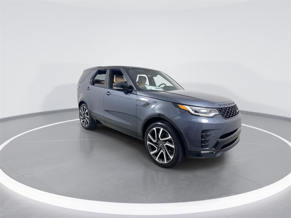 2025 Land Rover Discovery SE photo 2