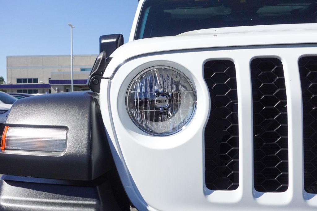2024 Jeep Wrangler Sport S photo 3