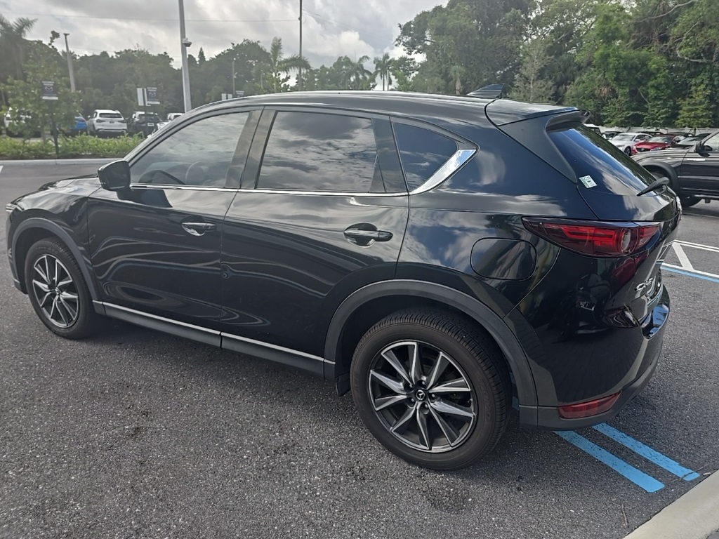 2017 Mazda CX-5 Grand Touring photo 4