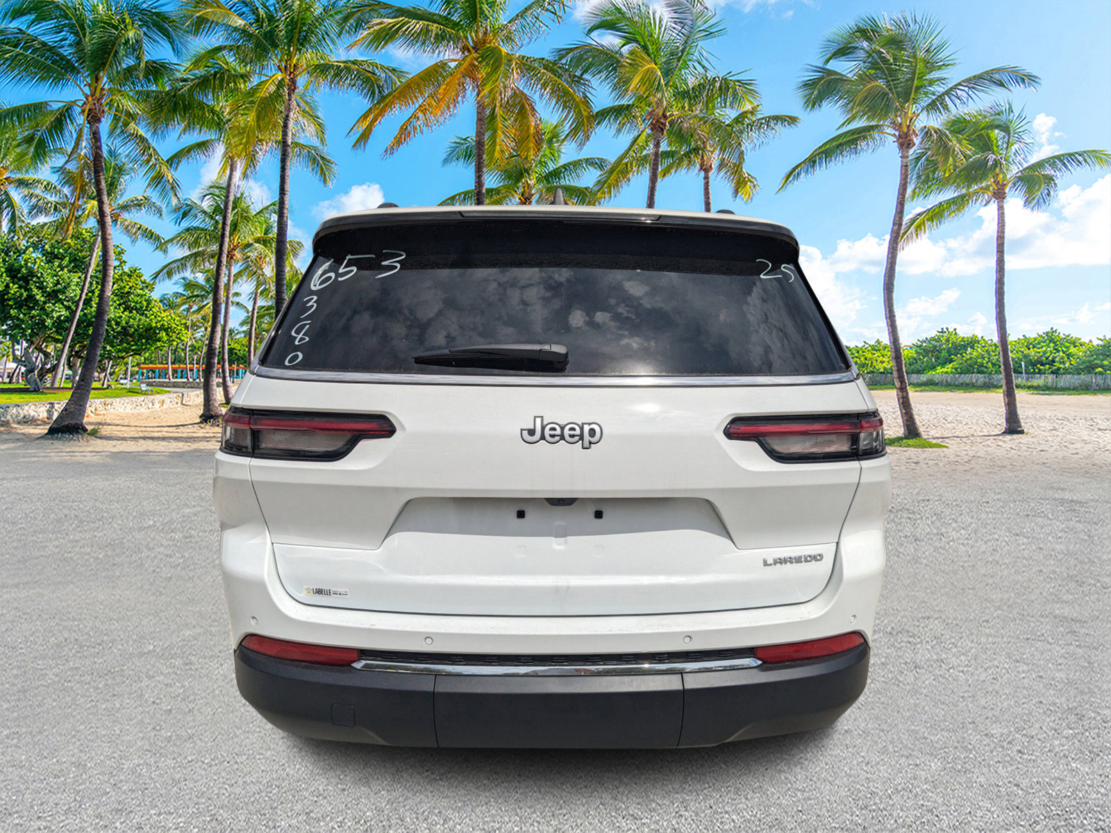 2025 Jeep Grand Cherokee Laredo X photo 4