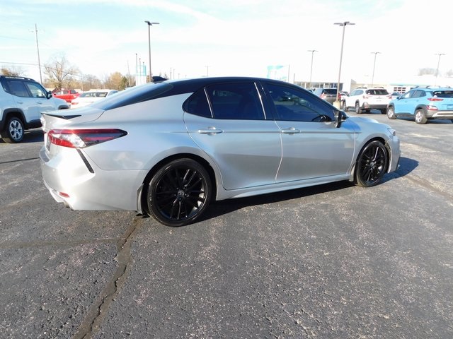 2021 Toyota Camry XSE V6 photo 3