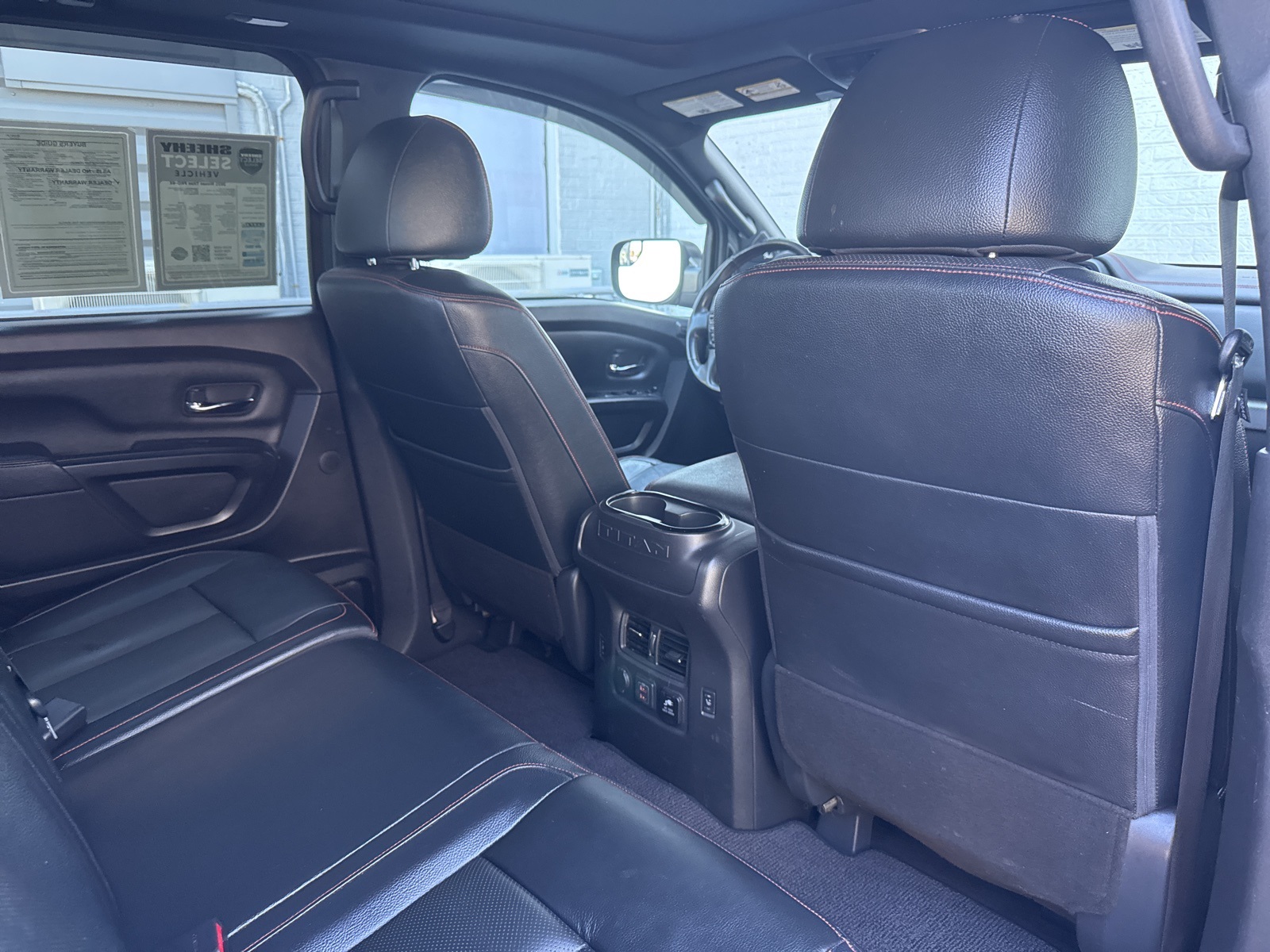 2021 Nissan Titan PRO-4X photo 24