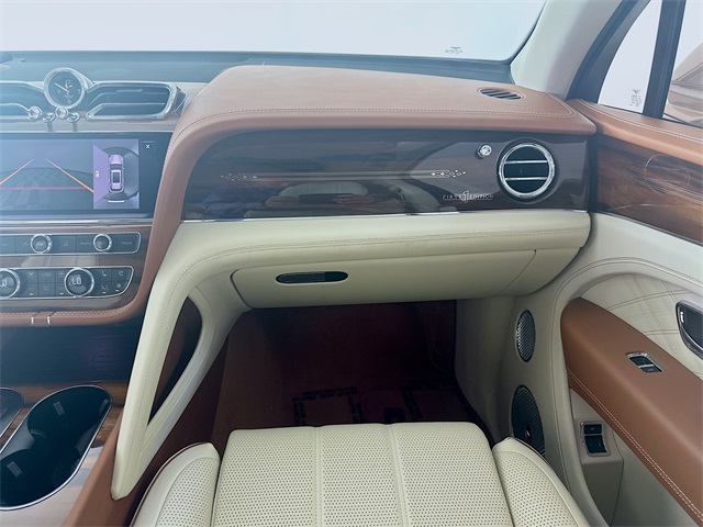 2023 Bentley Bentayga EWB Azure First Edition photo 22