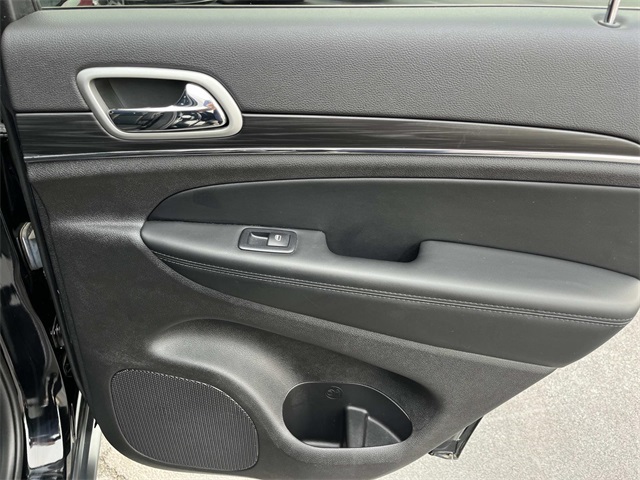 2021 Jeep Grand Cherokee Limited photo 17