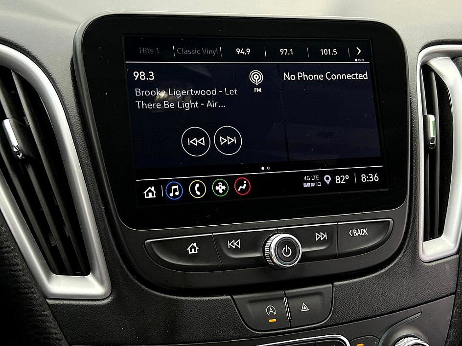 2023 Chevrolet Malibu 1LT photo 12
