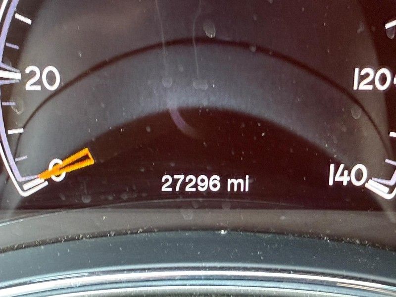 2021 Jeep Grand Cherokee Anniversary Edition photo 21