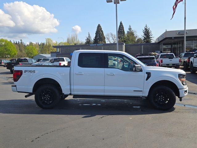 2025 Ford F-150 XLT photo 4